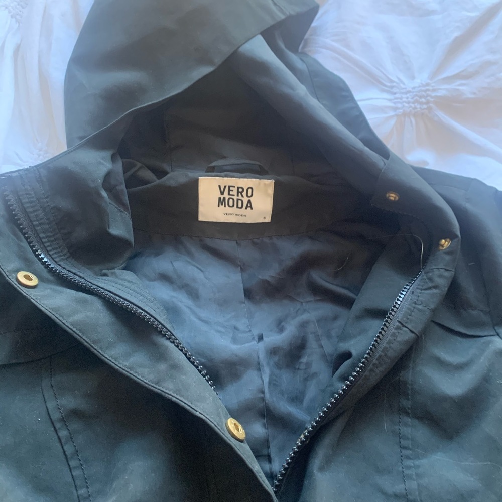 Vero Moda Jacket - Size Small - Picture 2 of 4